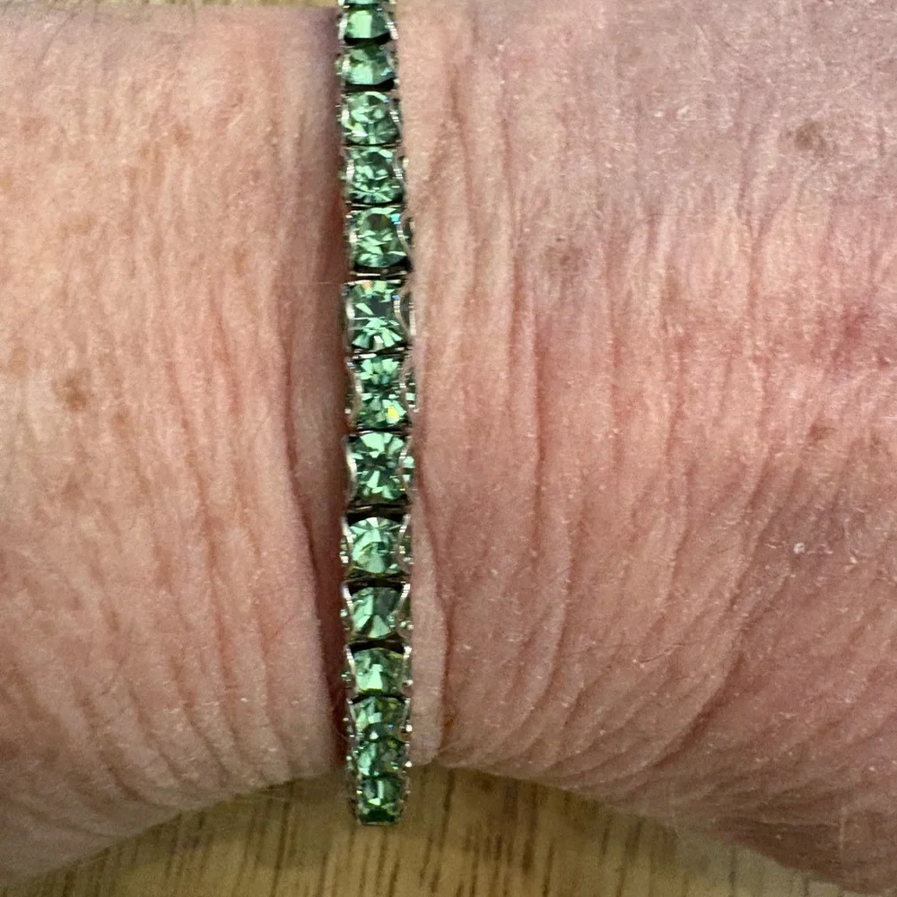 6 Elegant Green stretch Bracelet by Touchstone Crystal $20 each - Picture 2 of 7